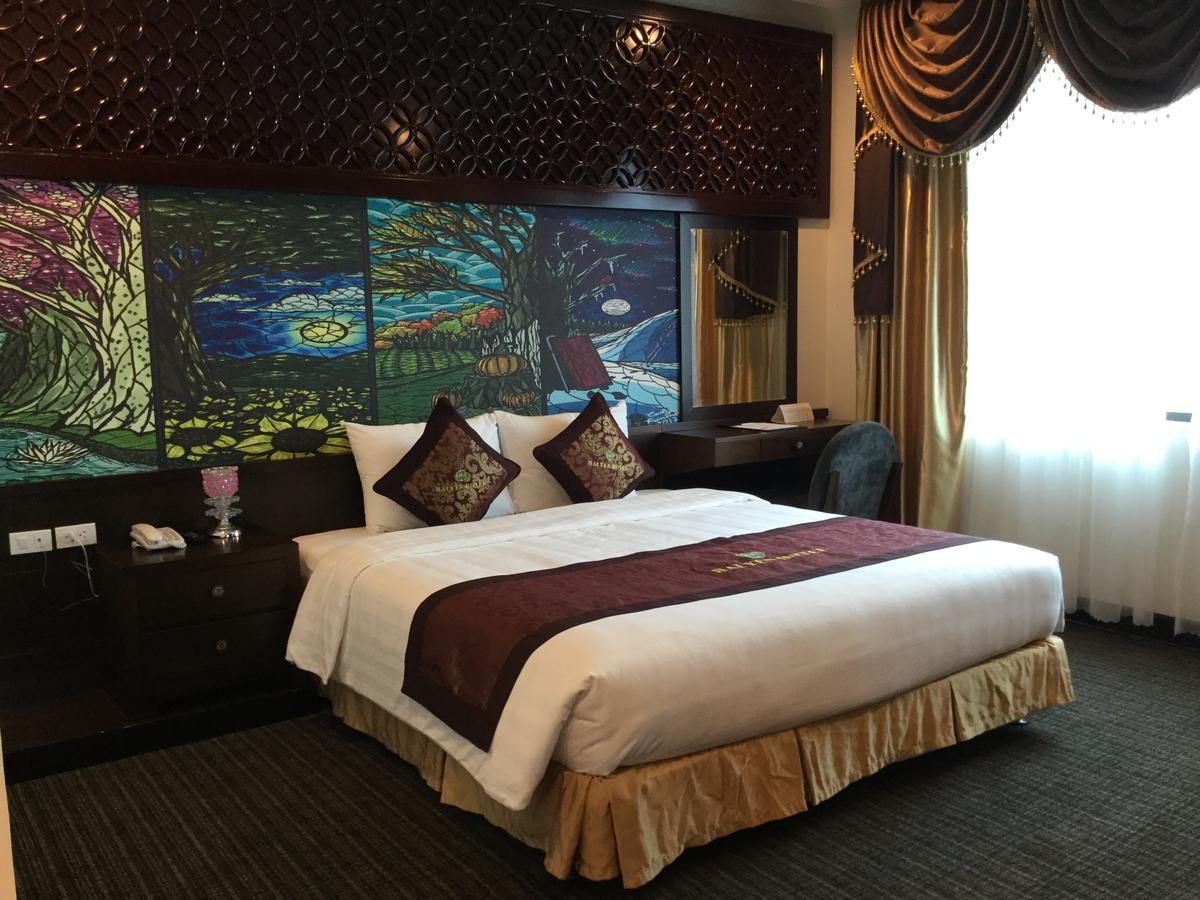 ไฮ เยิน ลักชัวรี โฮเต็ล Hotel Cam Pha ภายนอก รูปภาพ
