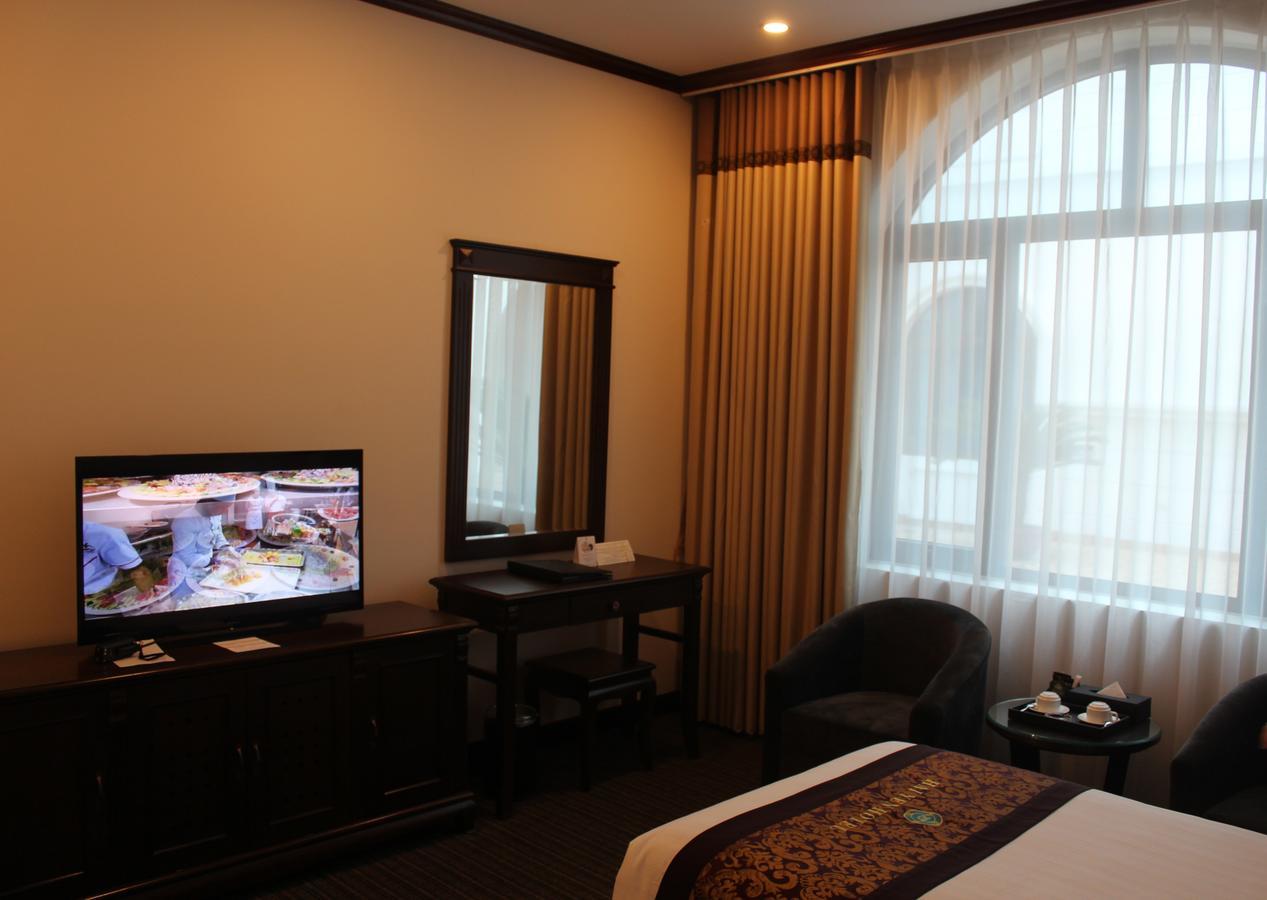 ไฮ เยิน ลักชัวรี โฮเต็ล Hotel Cam Pha ภายนอก รูปภาพ