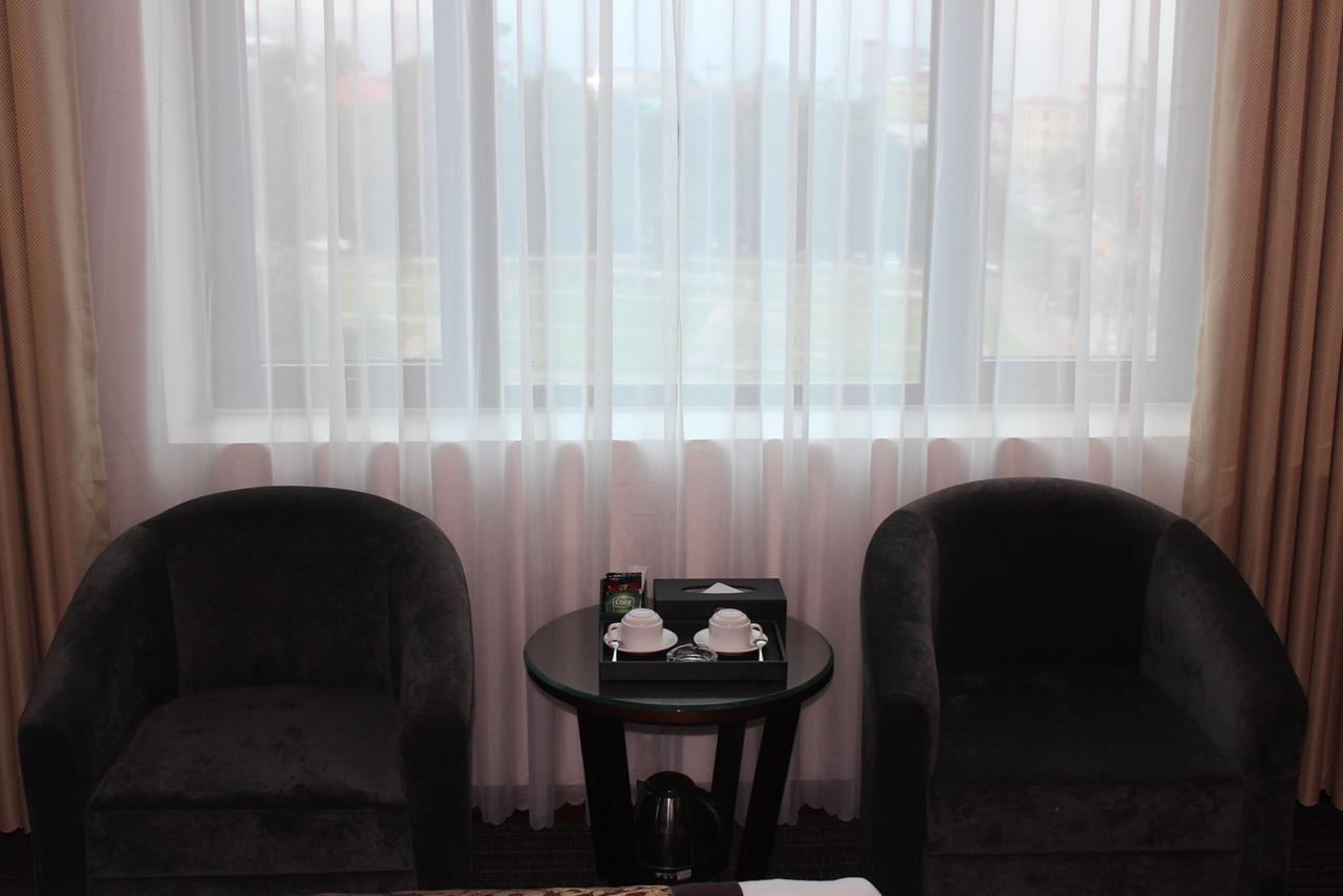ไฮ เยิน ลักชัวรี โฮเต็ล Hotel Cam Pha ภายนอก รูปภาพ